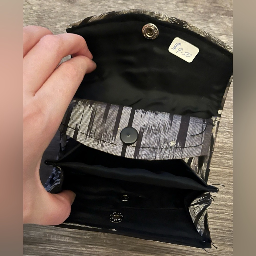 Simple Zig Zag Pattern Fabric Wallet - Multiple P… - image 5